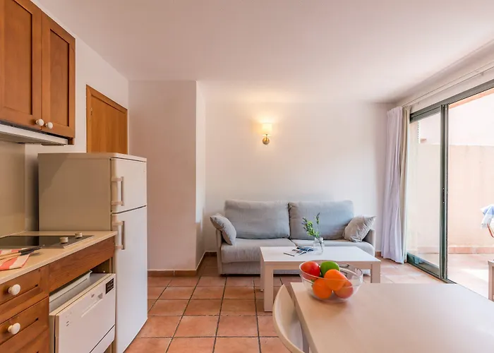 Pierre & Romana Apartment