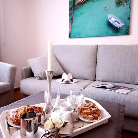 Pierre & Romana Apartman Tossa de Mar